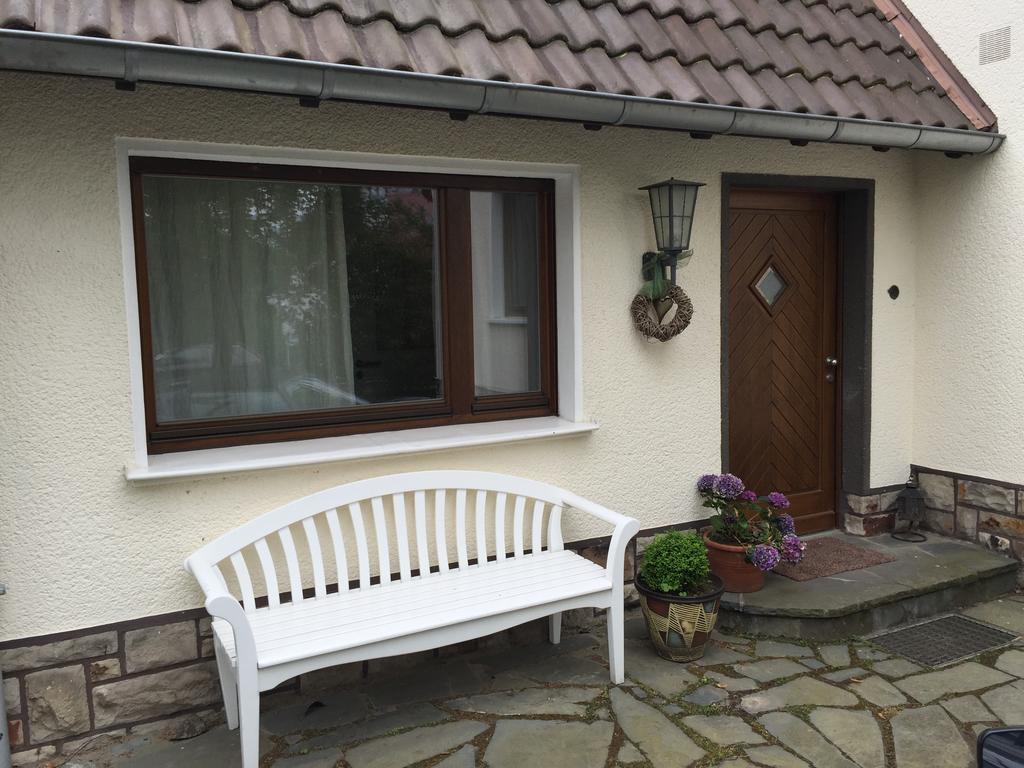 Moderne Ferienwohnung Deichstrasse Hennef  Chambre photo