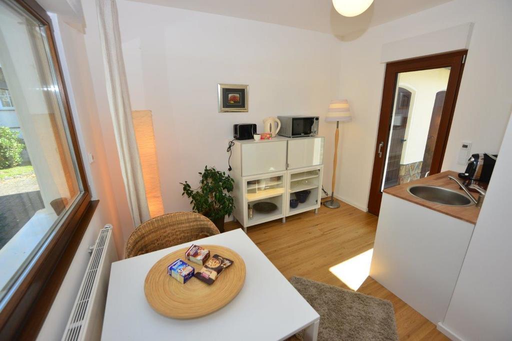 Moderne Ferienwohnung Deichstrasse Hennef  Chambre photo